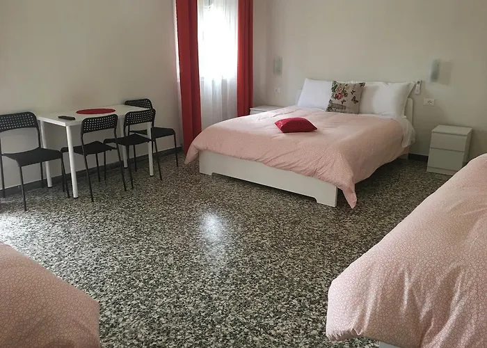 Aliante Turist House Bed & Breakfast Pisa