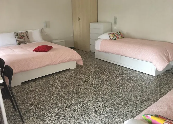 Aliante Turist House Bed & Breakfast