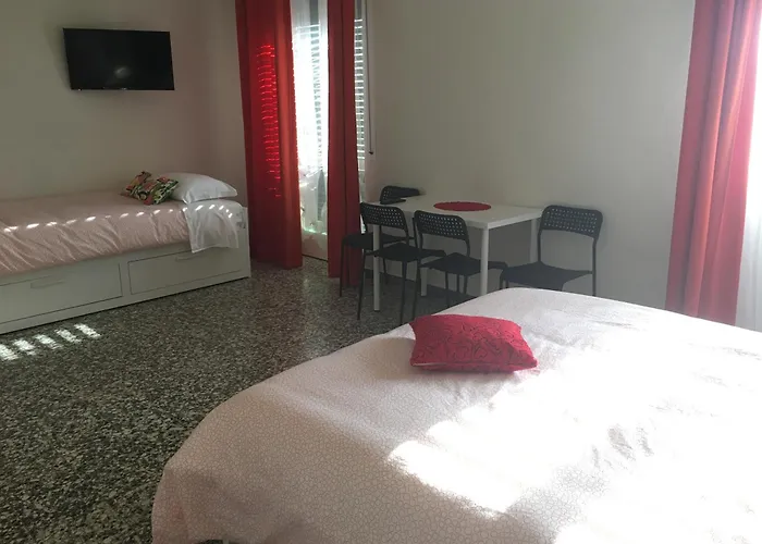 Aliante Turist House Bed & Breakfast 3*