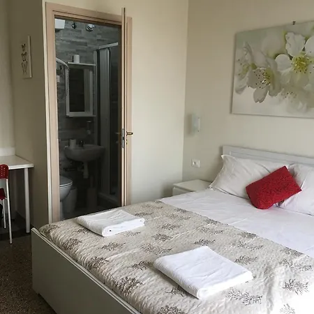 Aliante Turist House פיזה